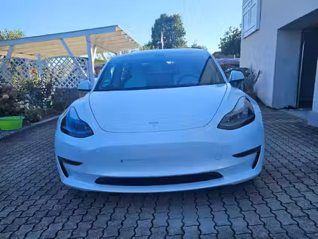 Tesla Model 3 Performance 482 PUP 4x4