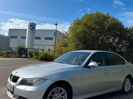BMW Série 3 320i 2.0 150