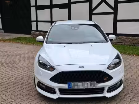 Ford Focus ST 2.0 250