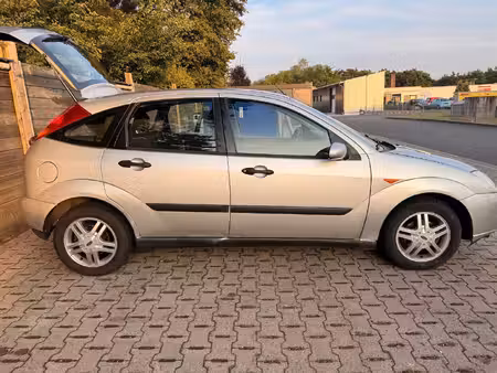 Ford Focus 1.6 100 Ambiente