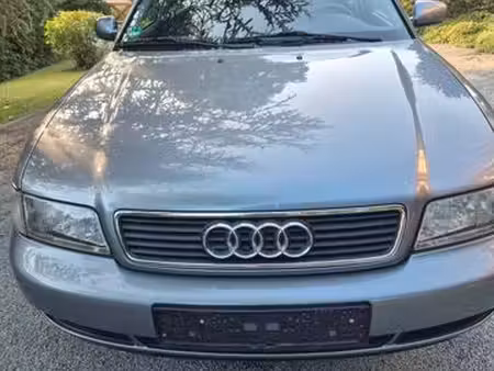 Audi A4 1.6 101