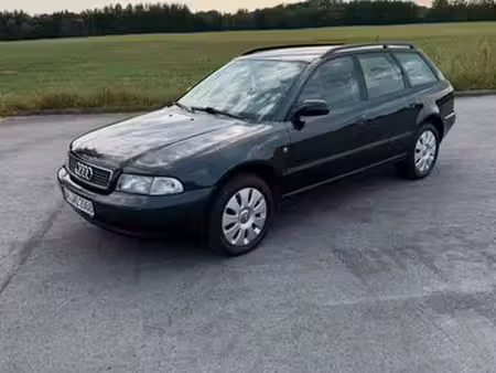 Audi A4 1.8 125