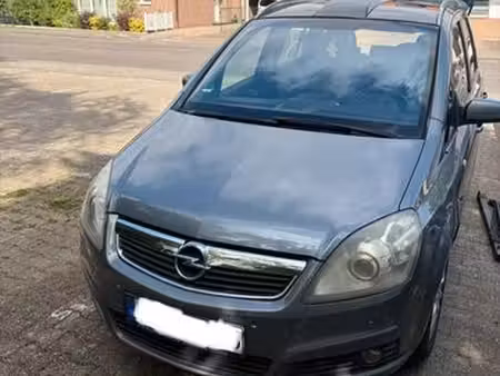 Opel Zafira 2.2 150 Cosmo