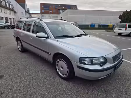 Volvo V70 2.4 200