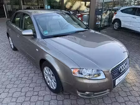 Audi A4 V6 3.2 FSI 256 quattro