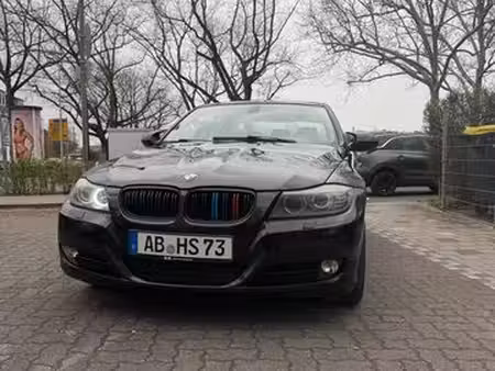 BMW Série 3 318i 2.0 143