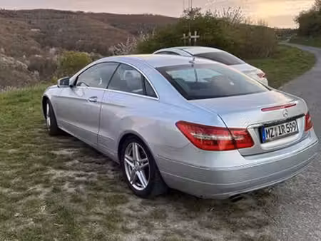 Mercedes-Benz Classe E E 200 Avantgarde