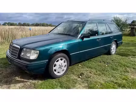 Mercedes-Benz Classe E E 250 2.5 113