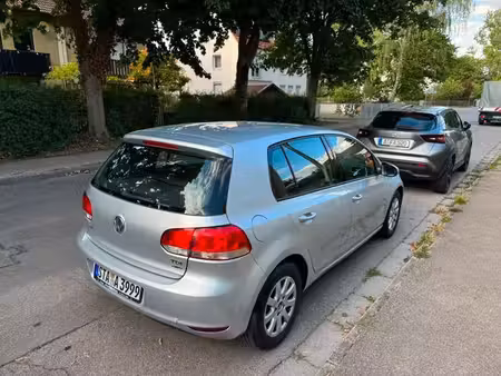 Volkswagen Golf 1.6 TDI 105
