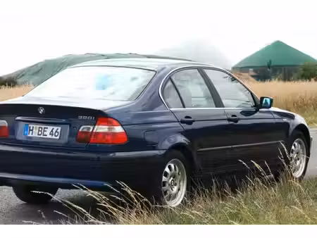 BMW Série 3 320i 2.2 170