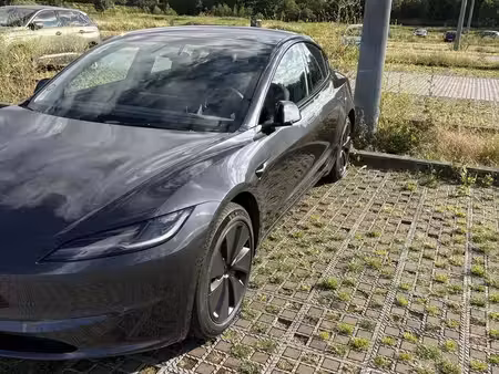 Tesla Model 3 Standard Plus 275