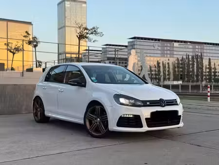 Volkswagen Golf R 2.0 TSI 4Motion