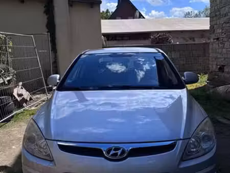 Hyundai i30 1.6 CRDi 90