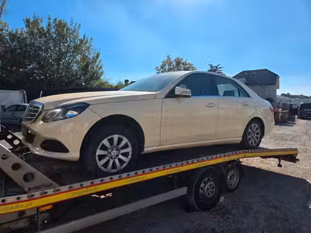 Mercedes-Benz Classe E E 200 2.1 136