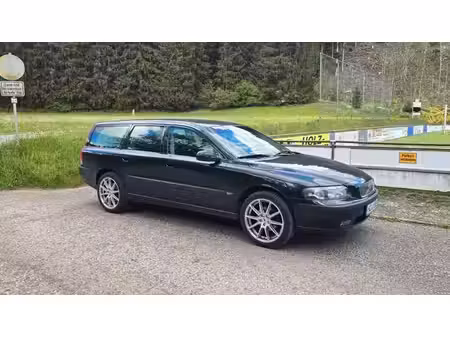 Volvo V70 2.4 140