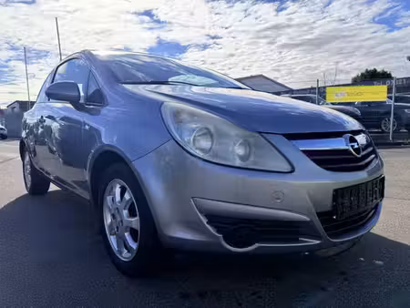 Opel Corsa 1.2 80