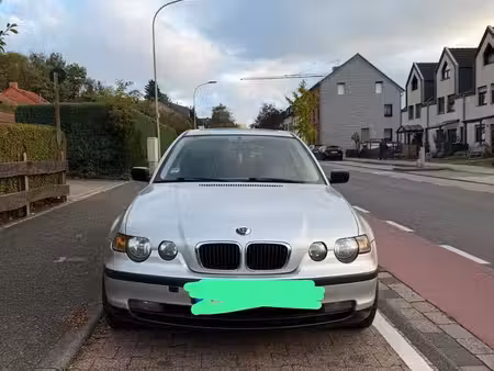BMW Série 3 361i 1.8 115