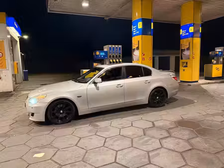 BMW Série 5 530d 3.0 231