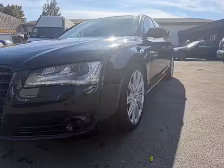 Audi A8 V6 3.0 TDI 250 quattro
