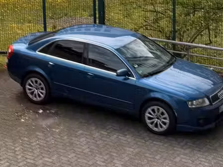 Audi A4 1.6 102