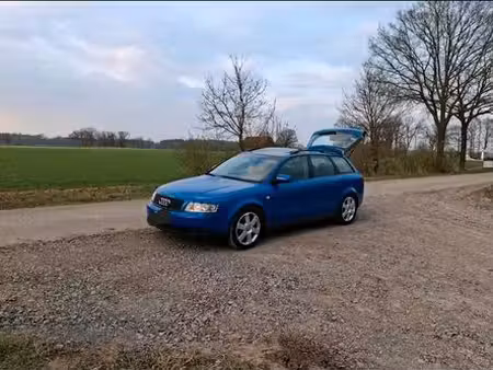 Audi A4 V6 2.4 170
