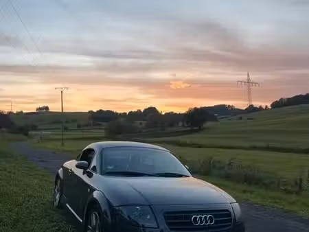 Audi TT 