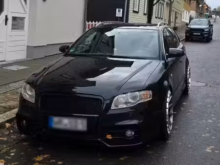 Audi A4 2.0 TDI 140 S line
