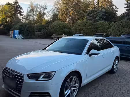 Audi A4 2.0 TDI 150 S line