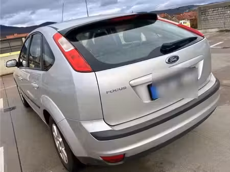 Ford Focus 1.8 125