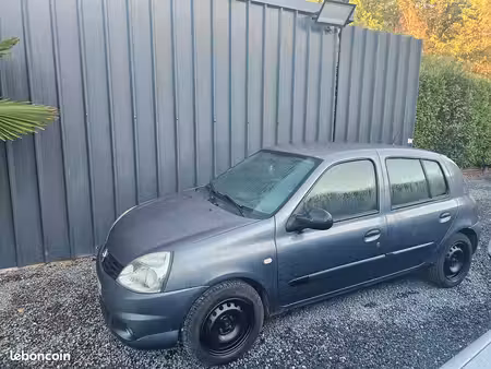 Renault Clio 1.2 75