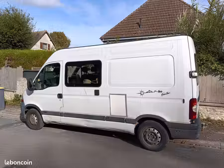 Renault Master 2.5 dCi 100