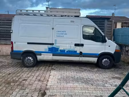 Renault Master 2.5 dCi 100