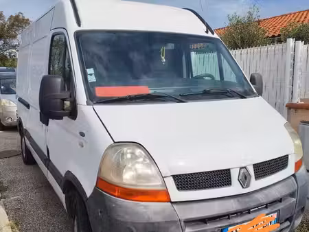Renault Master 2.5 dCi 120