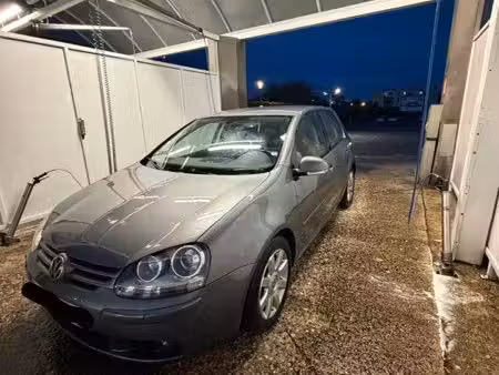 Volkswagen Golf 2.0 TDI 140