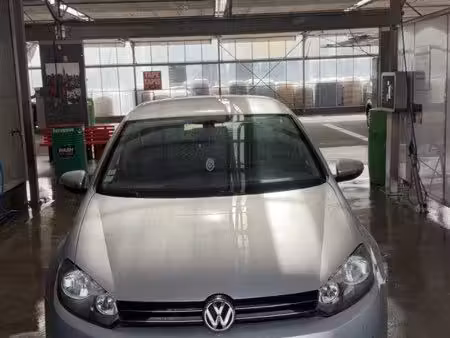 Volkswagen Golf 1.6 TDI 105