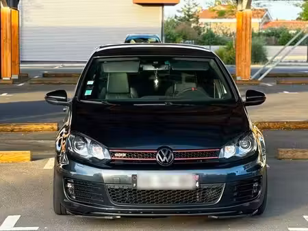 Volkswagen Golf GTI 2.0 TSI 210