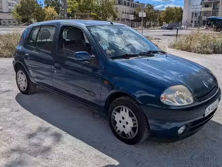 Renault Clio 1.4 98