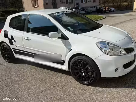 Renault Clio RS 2.0 200