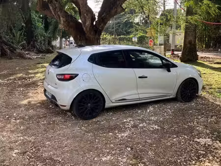 Renault Clio RS 1.6 T 200