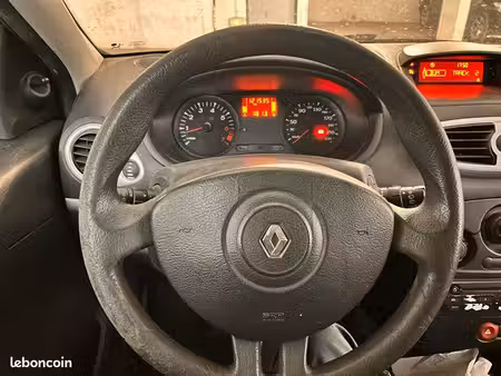 Renault Clio 1.2 75