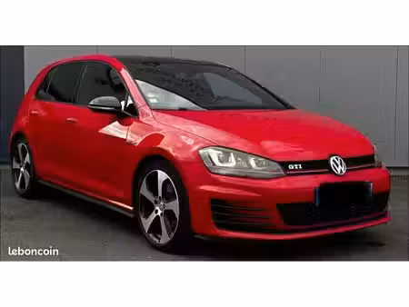 Volkswagen Golf GTI 2.0 TSI 220