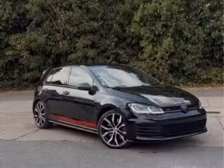 Volkswagen Golf GTI 2.0 TSI 230 Performance