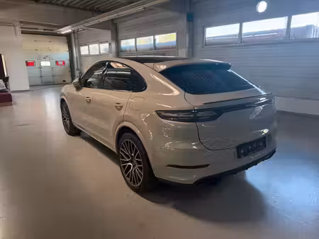 Porsche Cayenne V6 3.0 462 4x4