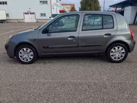 Renault Clio 1.2 58