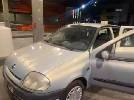 Renault Clio 75