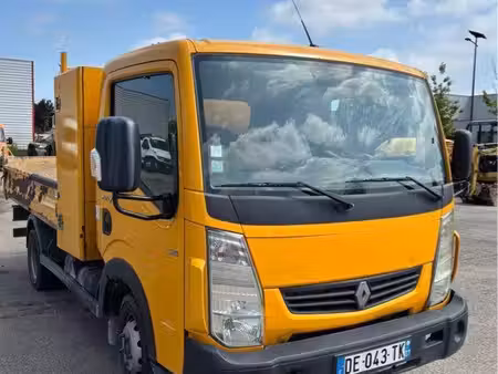 Renault Maxity 