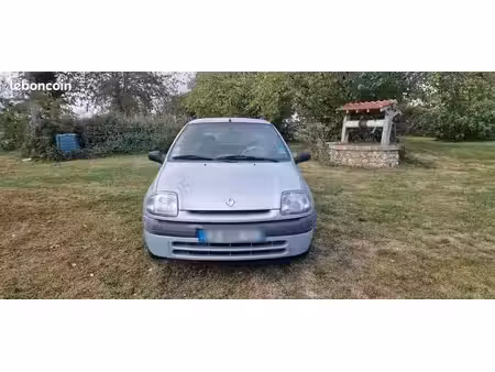 Renault Clio 1.9 D 65