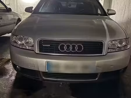 Audi A4 V6 3.0 220