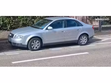 Audi A4 V6 3.0 220