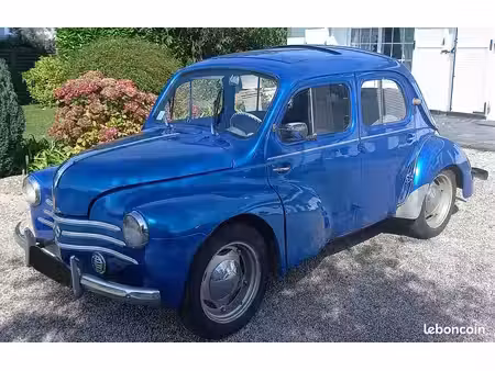 Renault 4CV